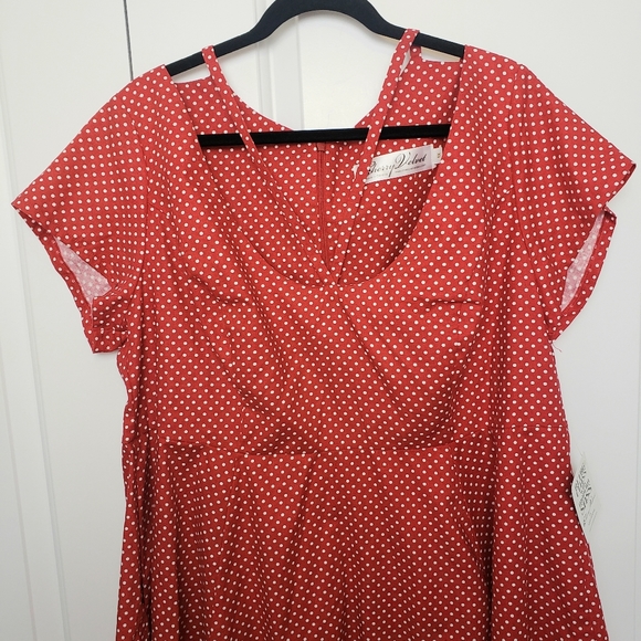 Cherry Velvet Red dress with tiny polka dots Plus - Picture 6 of 11